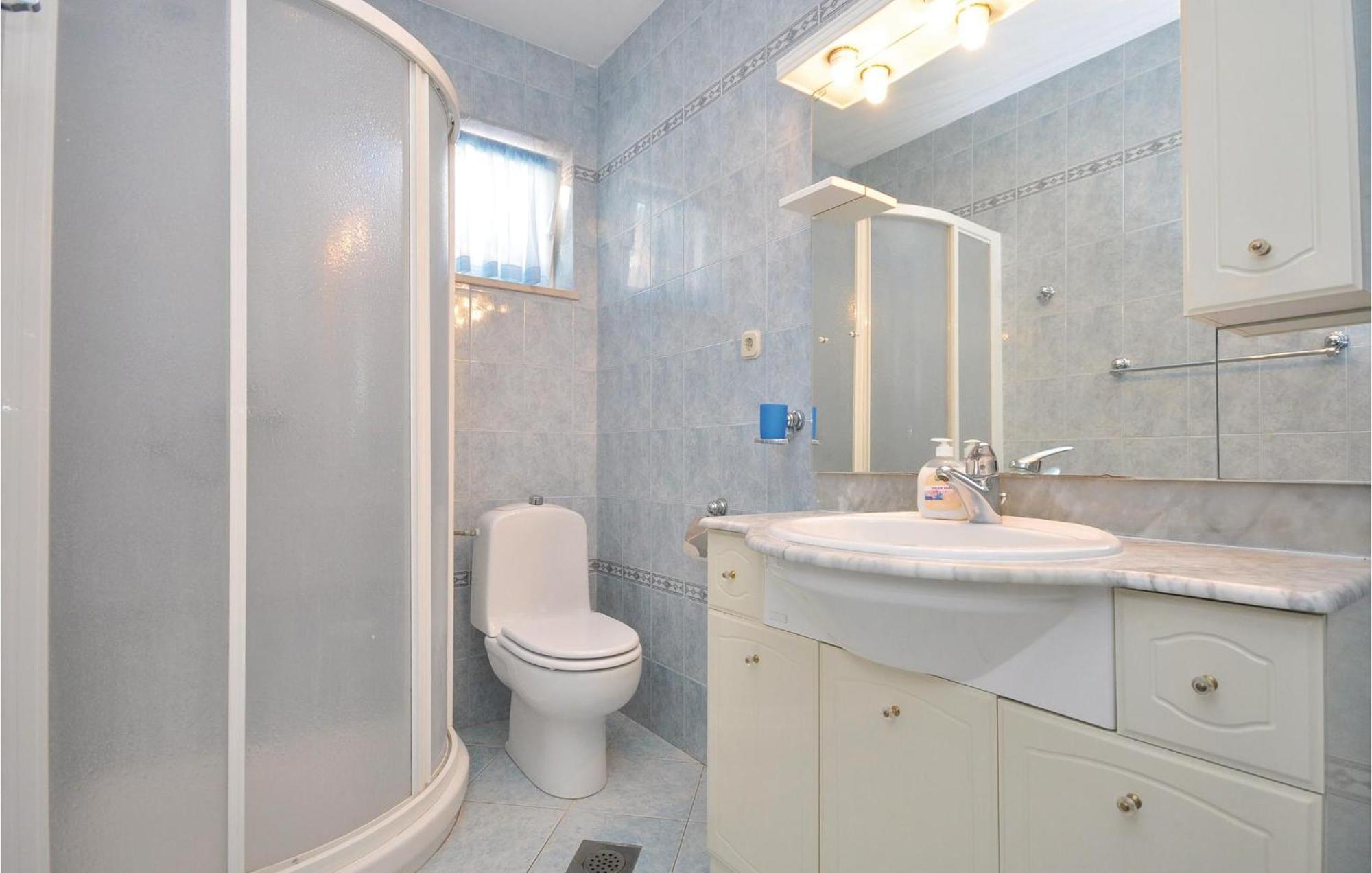 3 Bedroom Awesome Apartment In Pucisca Εξωτερικό φωτογραφία