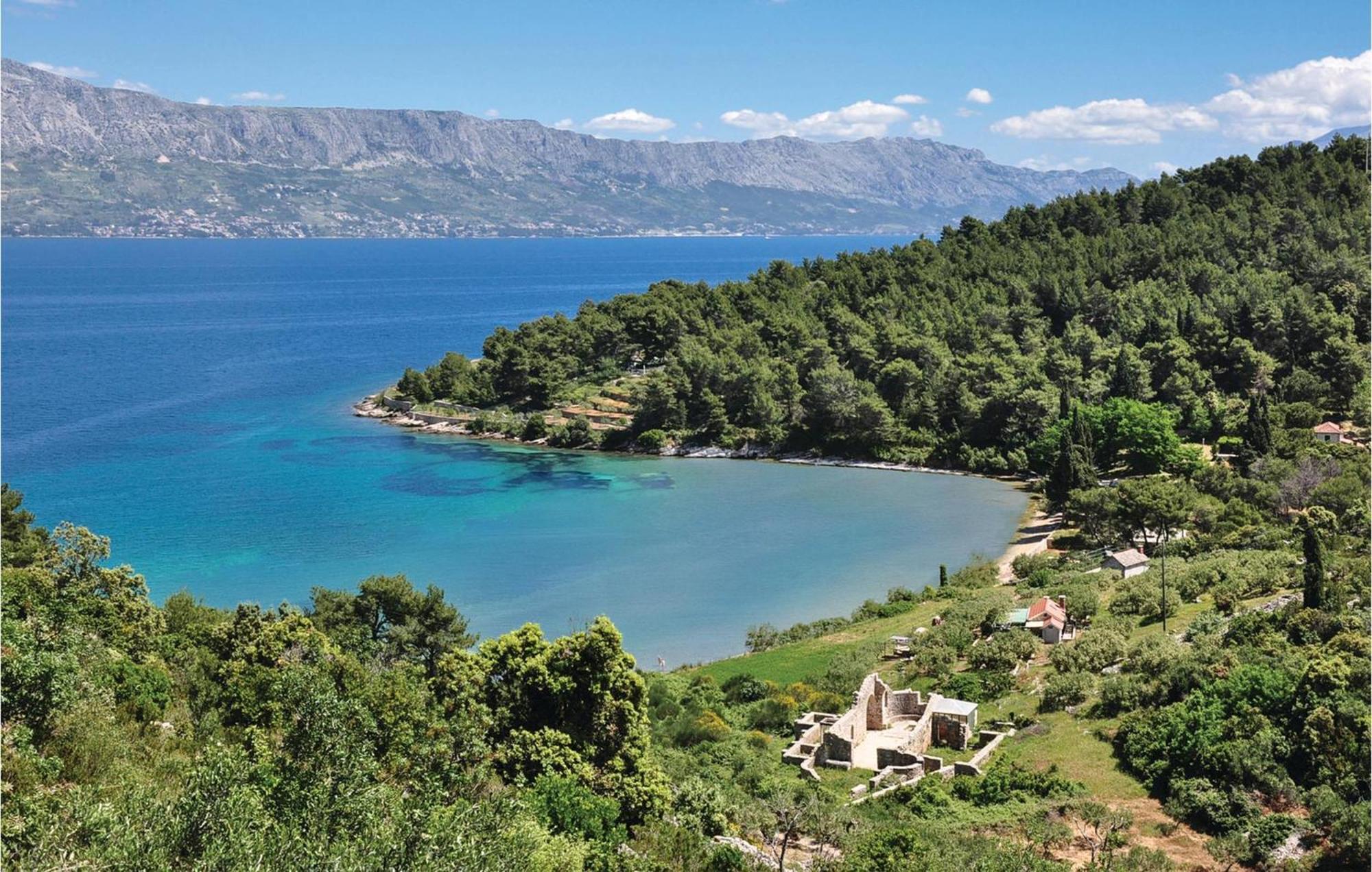 3 Bedroom Awesome Apartment In Pucisca Εξωτερικό φωτογραφία